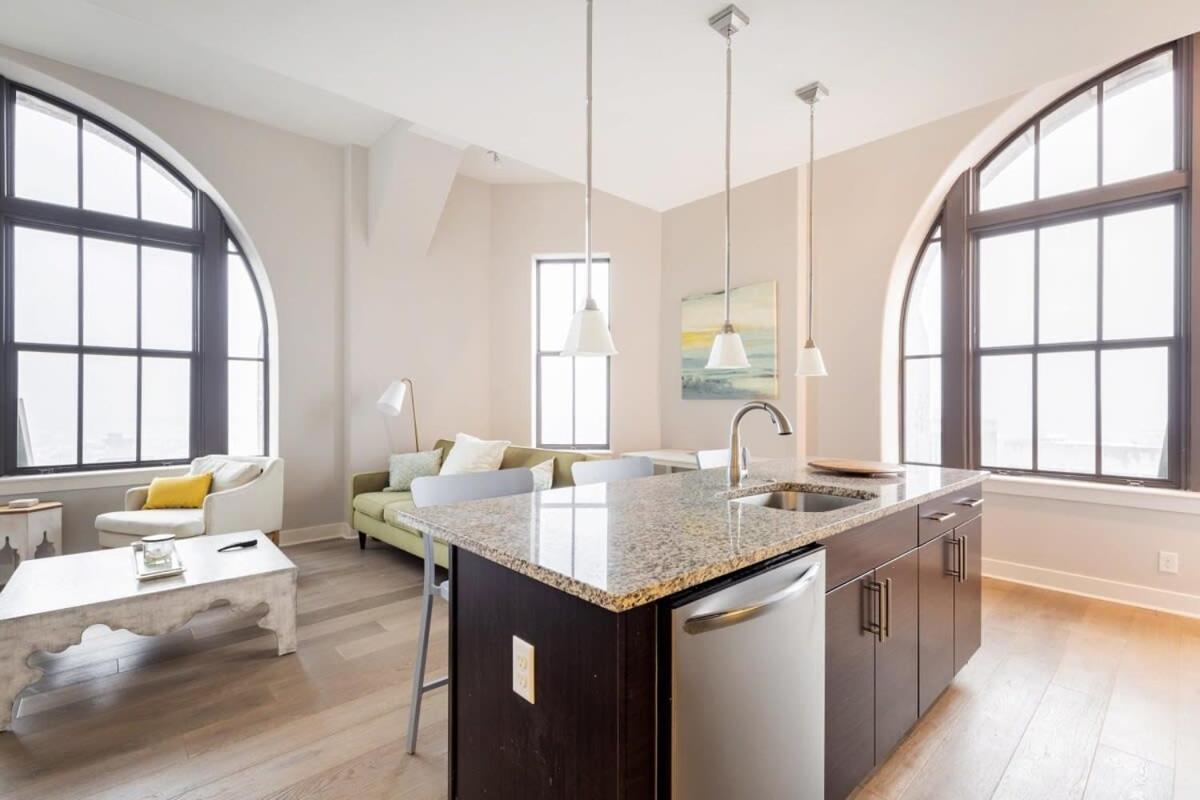 2B 2Ba Luxury Downtown Suite Rooftop Deck & Gym Baltimore Luaran gambar